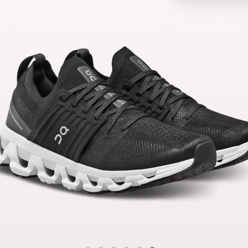 On Cloud Cloudswift 3 Sneaker in Black Nearly-New Condition!